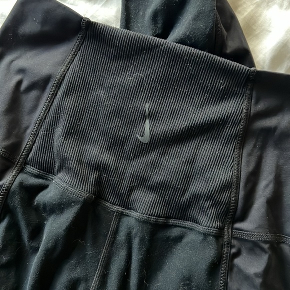 Nike Dri-fit yoga leggings - Picture 5 of 5